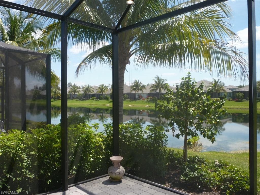 2118 Marquesa Cir, Naples, FL 34112-1