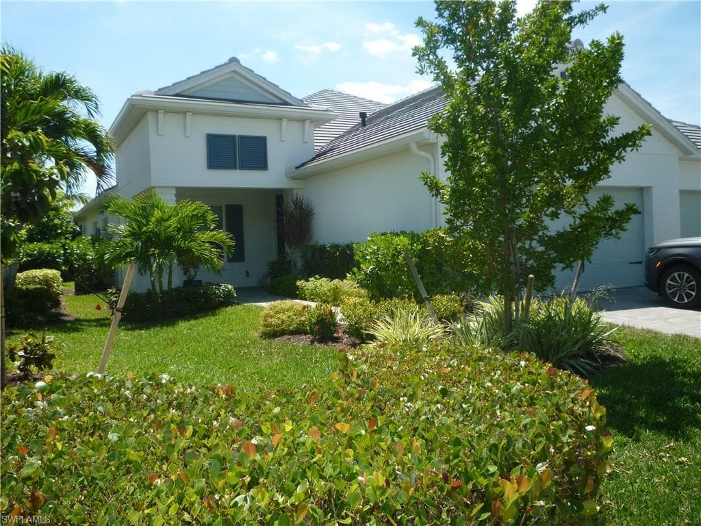 2118 Marquesa Cir, Naples, FL 34112-3