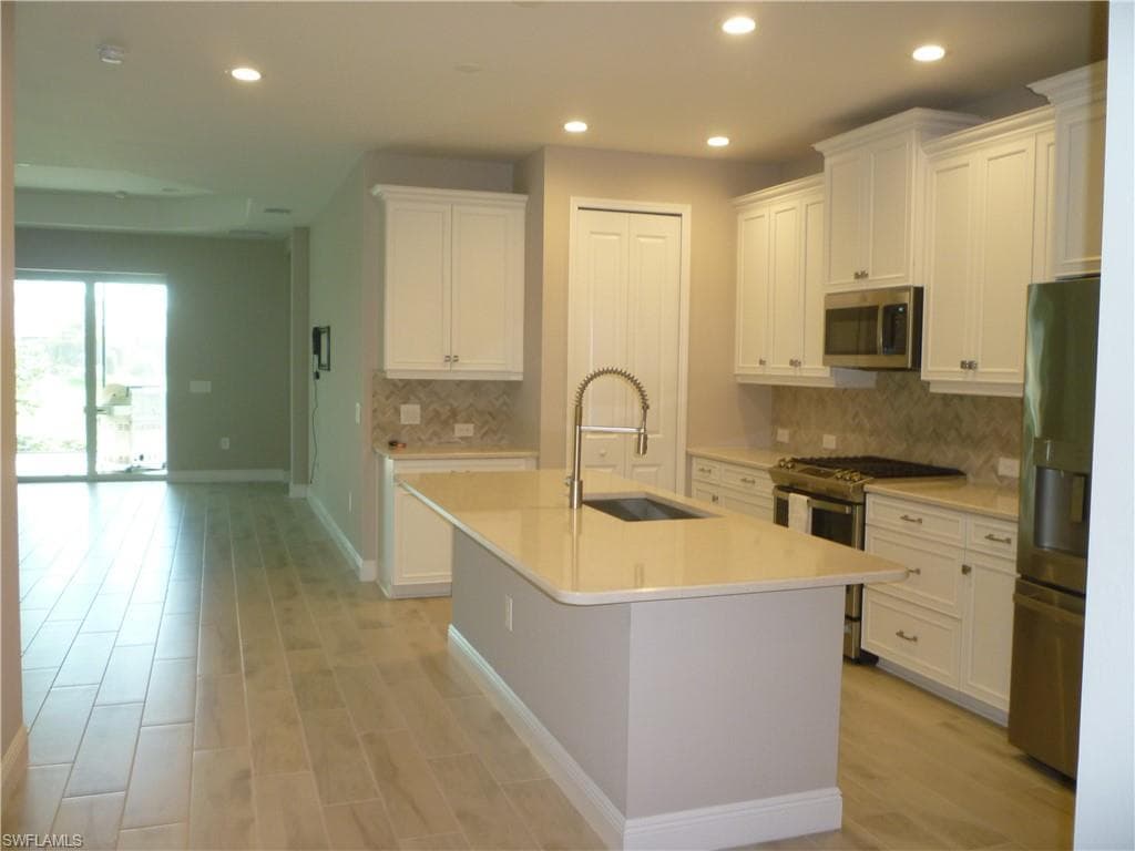 2118 Marquesa Cir, Naples, FL 34112-5