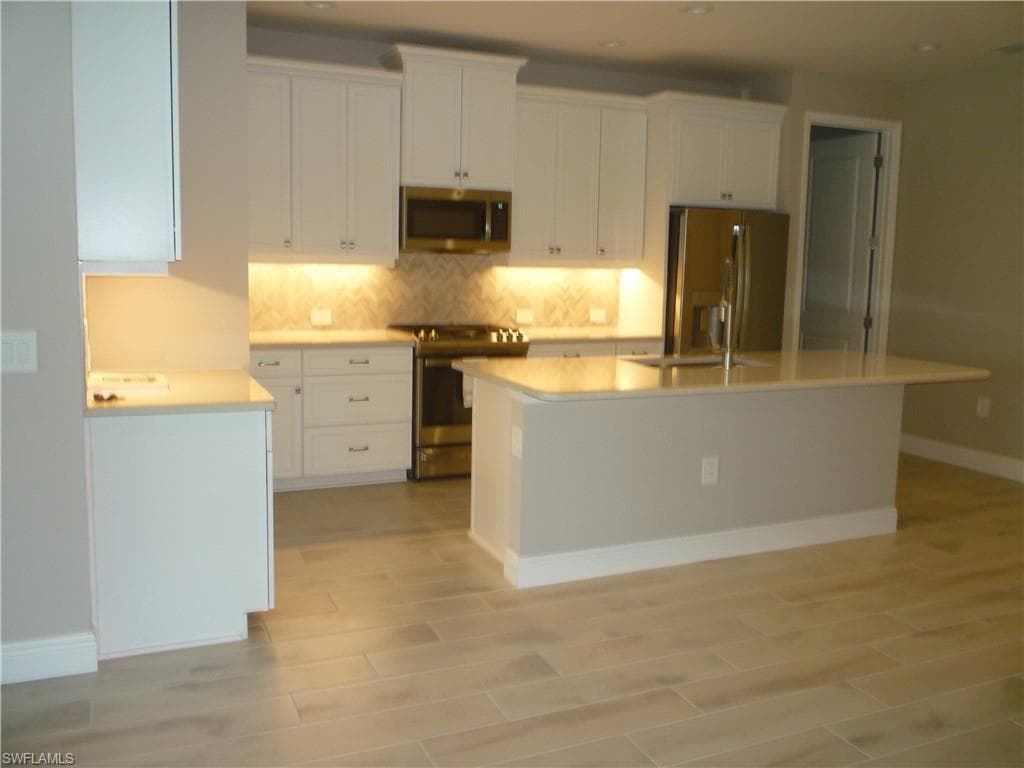 2118 Marquesa Cir, Naples, FL 34112-6
