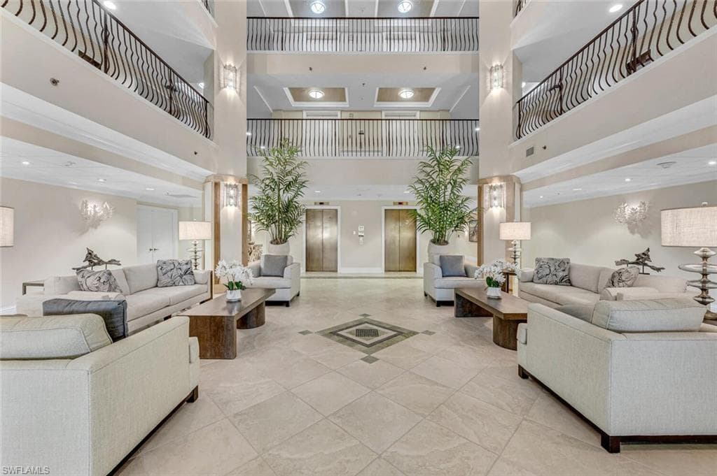 520 Collier Blvd 206, Marco Island, FL 34145-21