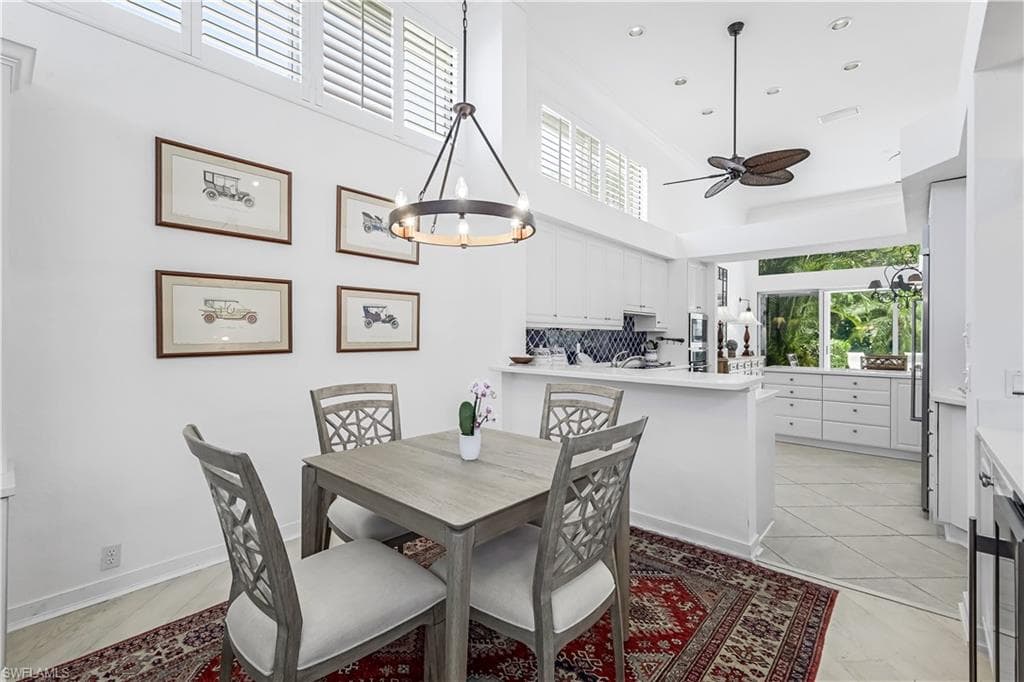 7968 Grand Bay Dr 7, Naples, FL 34108-15
