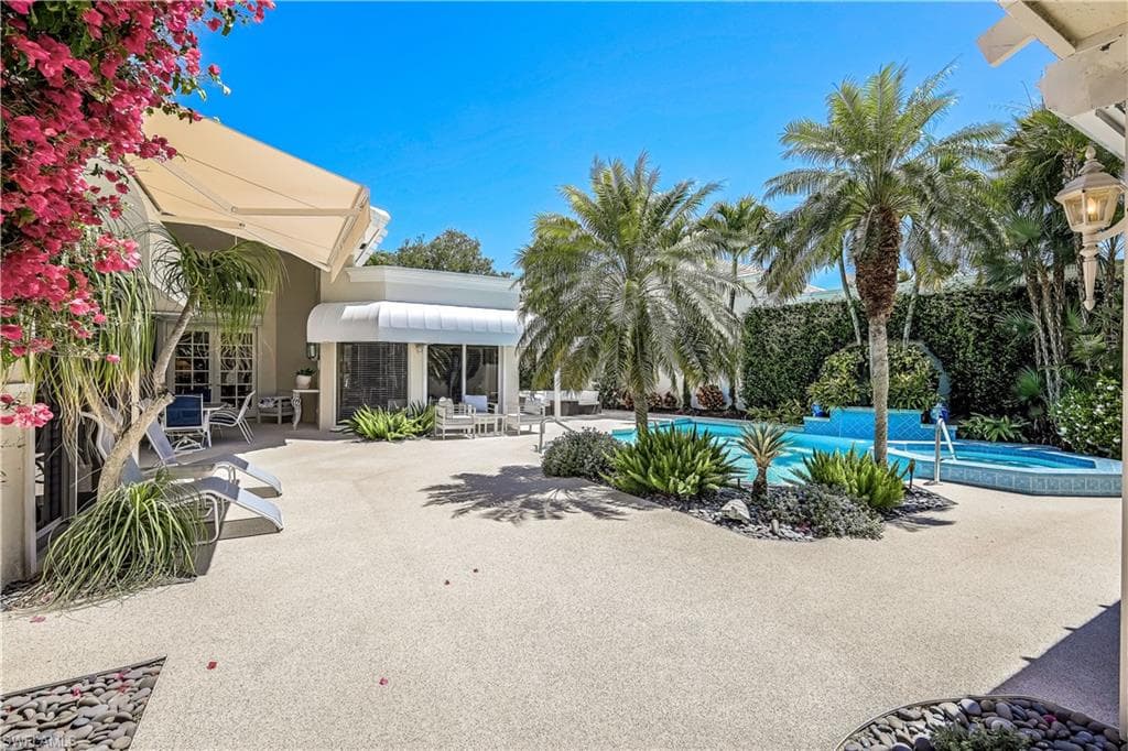 7968 Grand Bay Dr 7, Naples, FL 34108-31