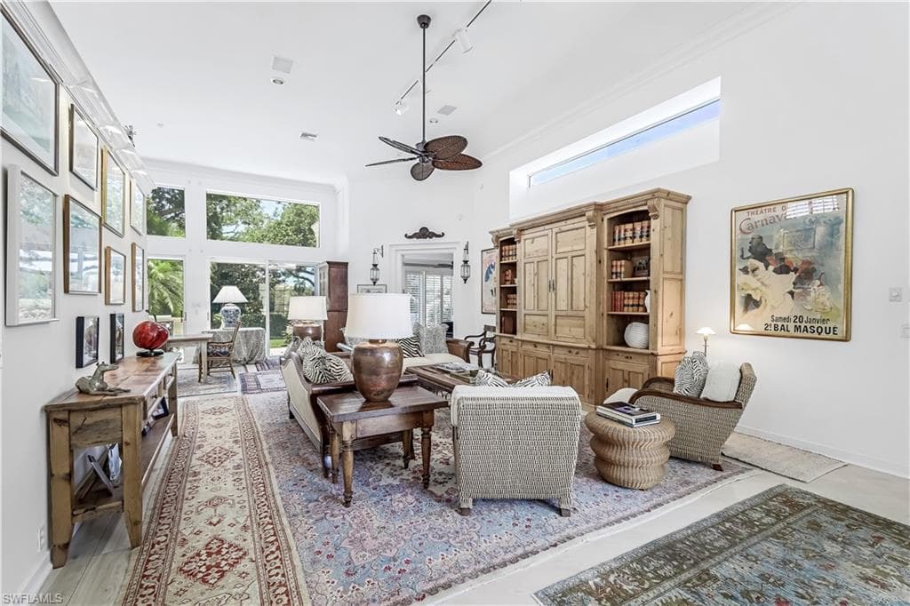 7968 Grand Bay Dr 7, Naples, FL 34108-5