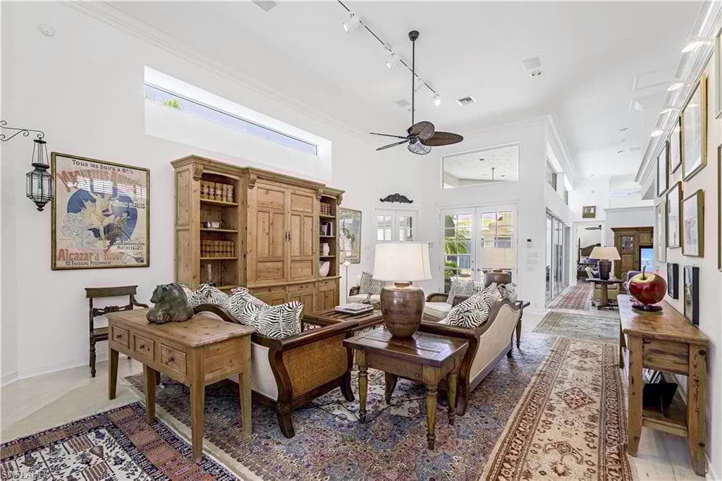 7968 Grand Bay Dr 7, Naples, FL 34108-6