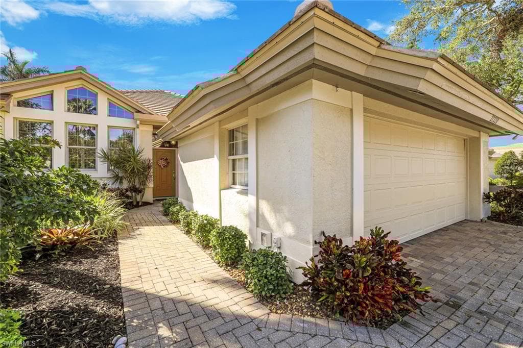 27220 Enclave Dr, Bonita Springs, FL 34134-5