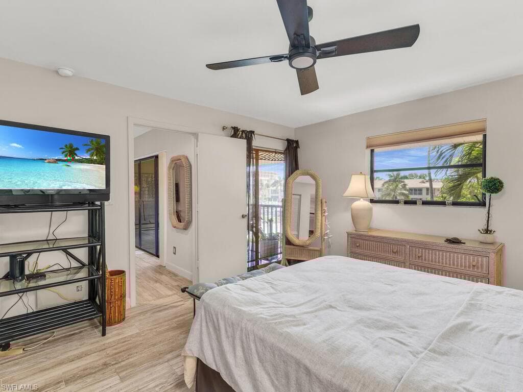 915 Panama Ct B4, Marco Island, FL 34145-16