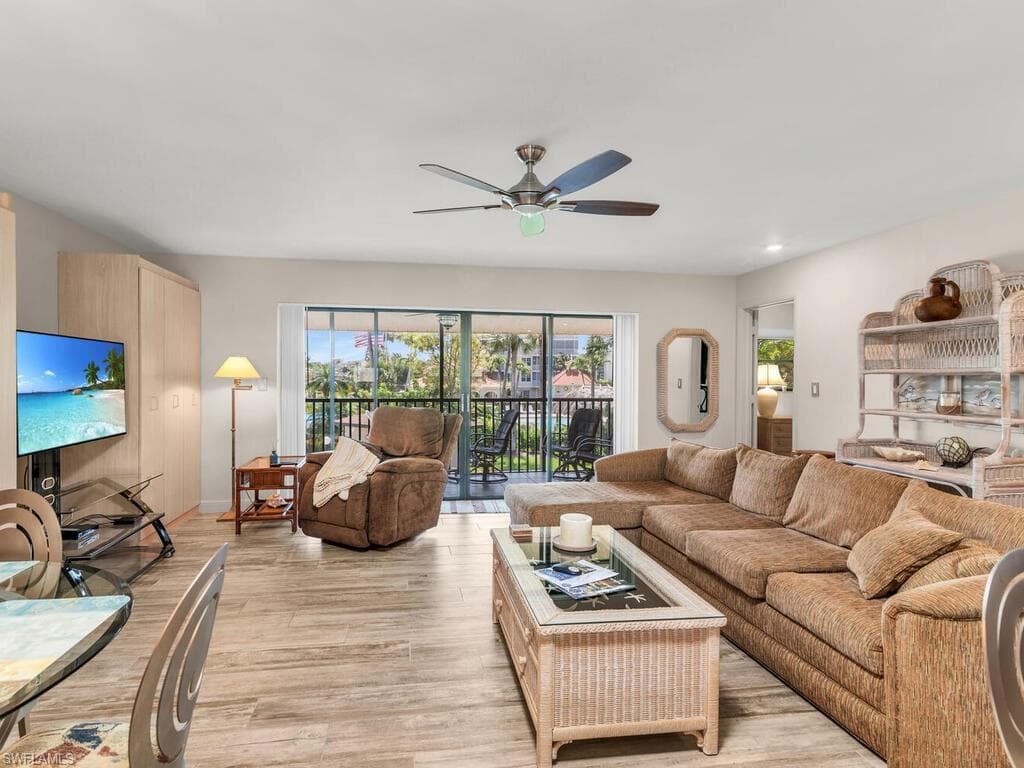 915 Panama Ct B4, Marco Island, FL 34145-1
