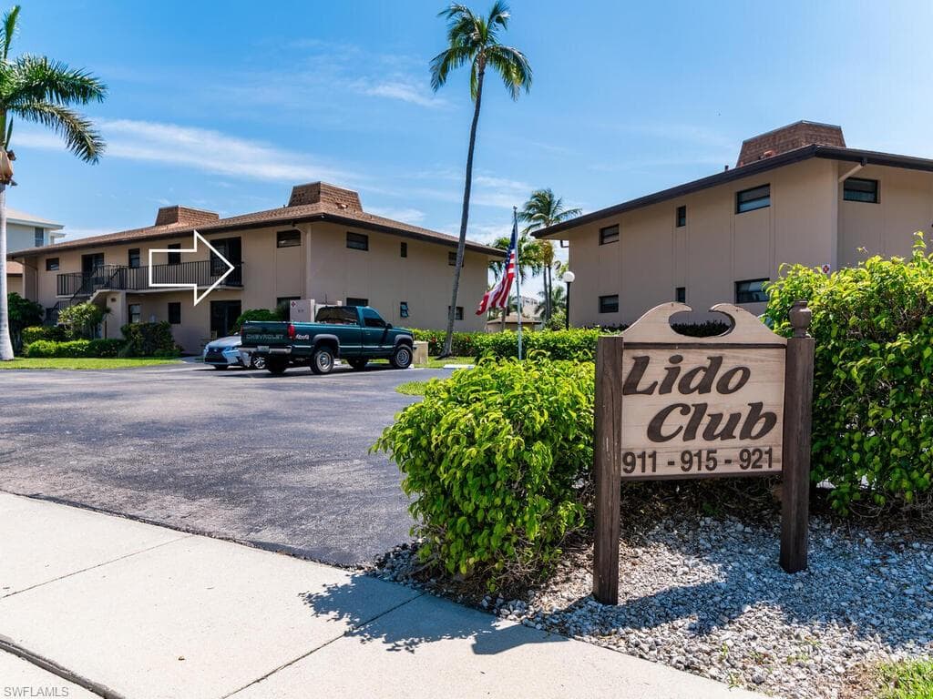 915 Panama Ct B4, Marco Island, FL 34145-25