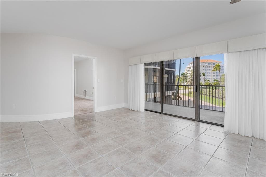 961 Collier Ct. 107, Marco Island, FL 34145-15