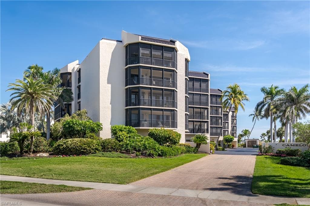 961 Collier Ct. 107, Marco Island, FL 34145-4