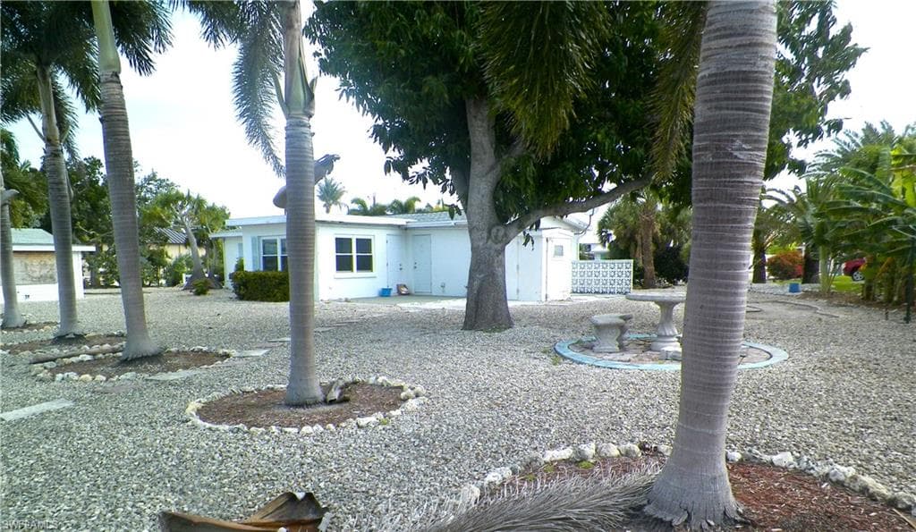 3435 Sea Holly Ln, St. James City, FL 33956-4