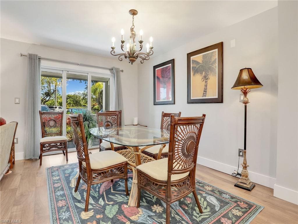 555 Park Shore Dr B-113, Naples, FL 34103-13