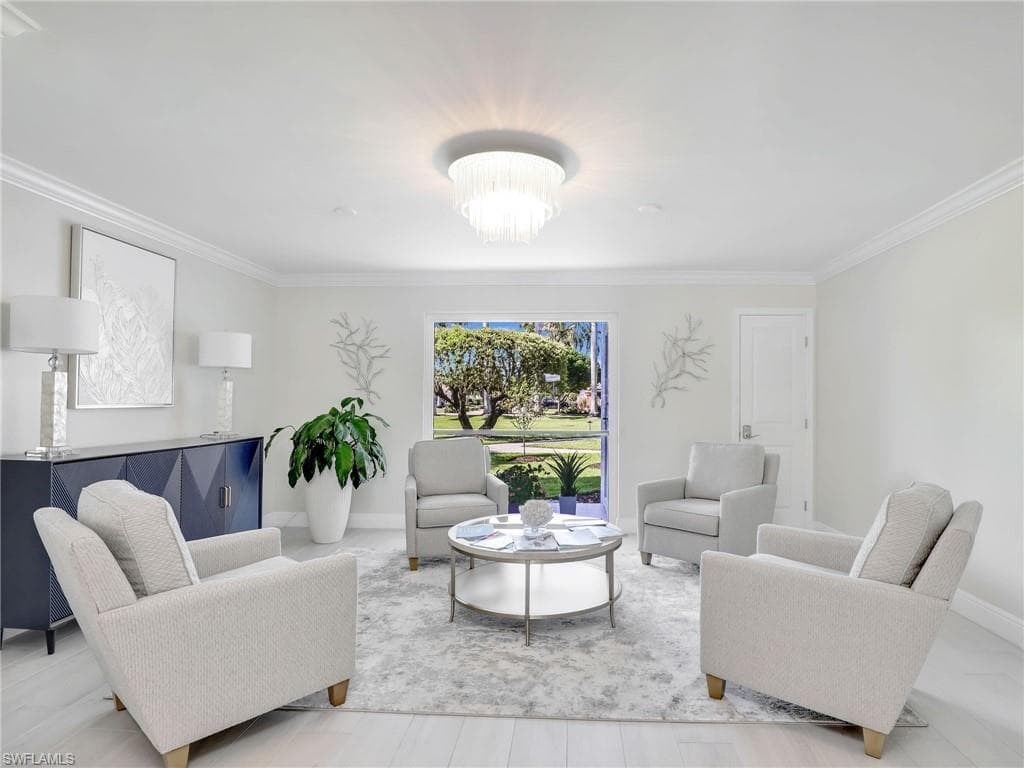 555 Park Shore Dr B-113, Naples, FL 34103-31