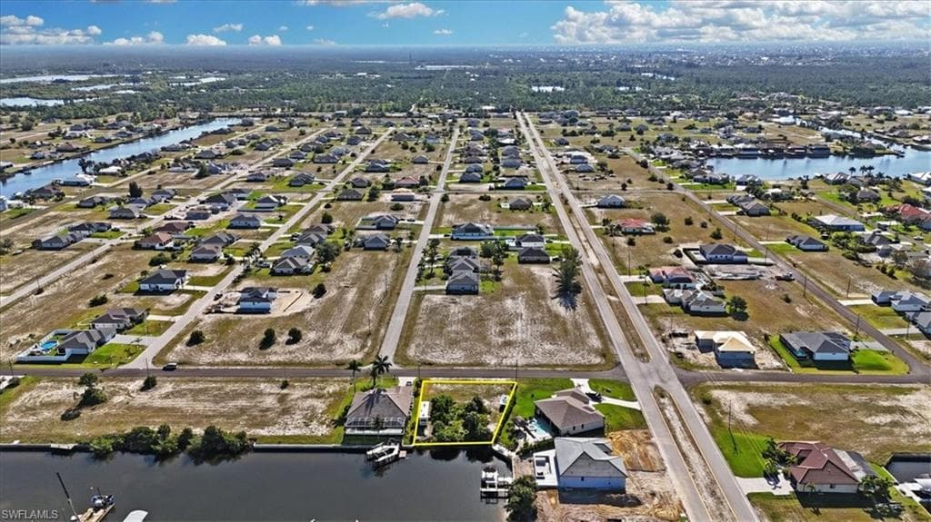 3208 45th Pl, Cape Coral, FL 33993-6