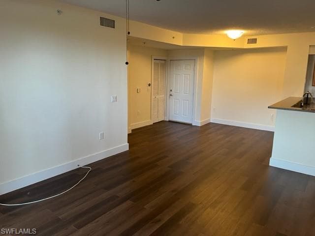 1115 Reserve Ct 2-102, Naples, FL 34105-17