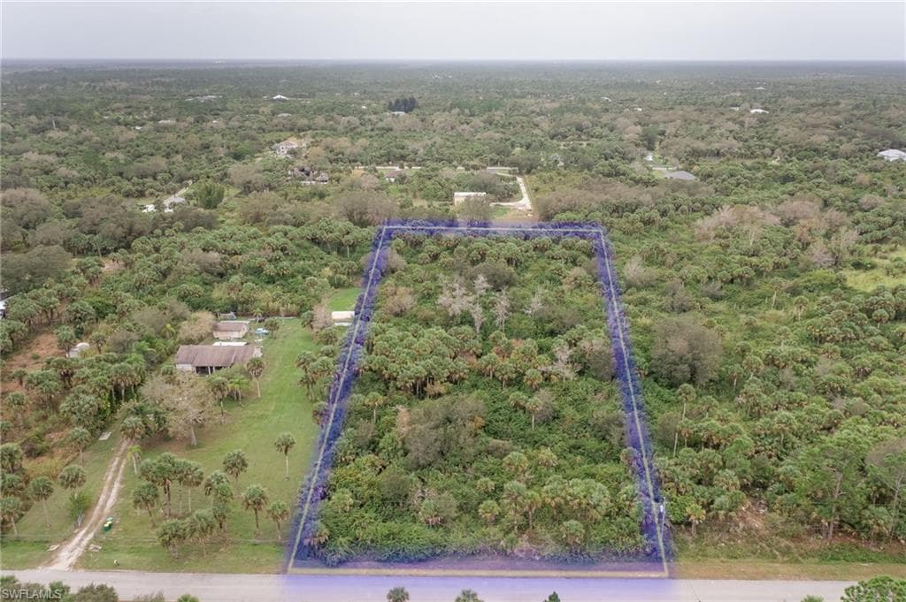 2920 26th Ave SE, Naples, FL 34117-2
