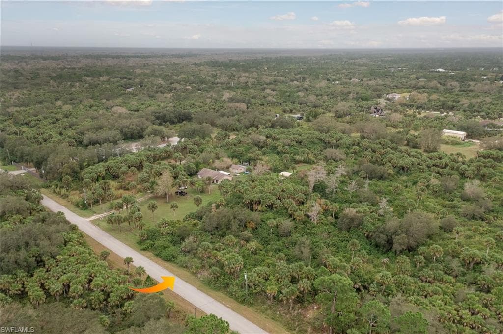 2920 26th Ave SE, Naples, FL 34117-3