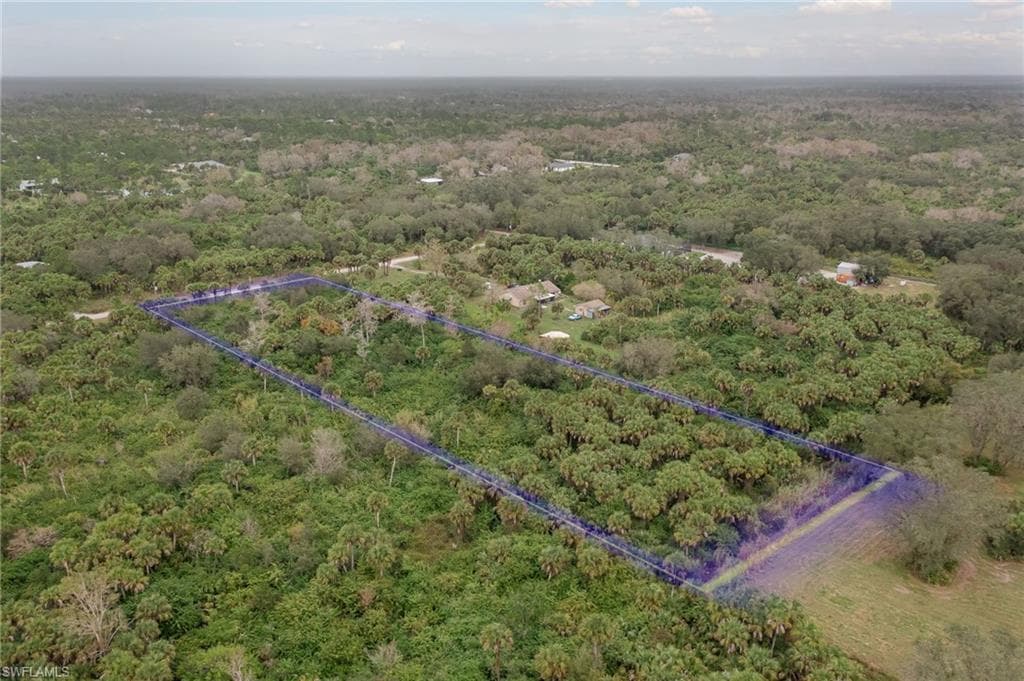 2920 26th Ave SE, Naples, FL 34117-4