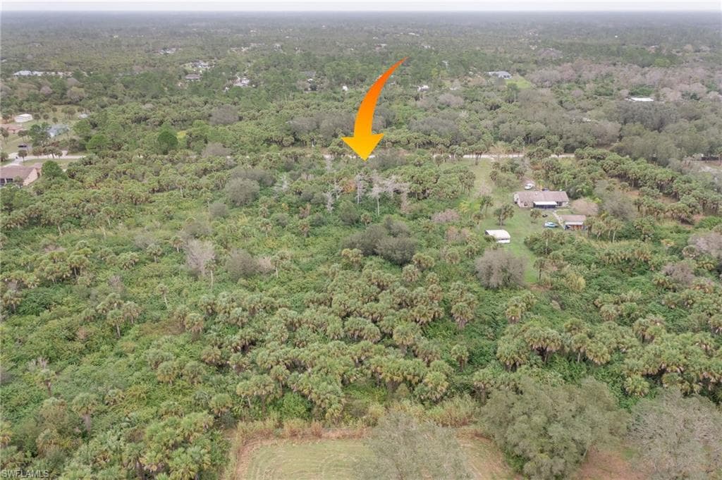 2920 26th Ave SE, Naples, FL 34117-5