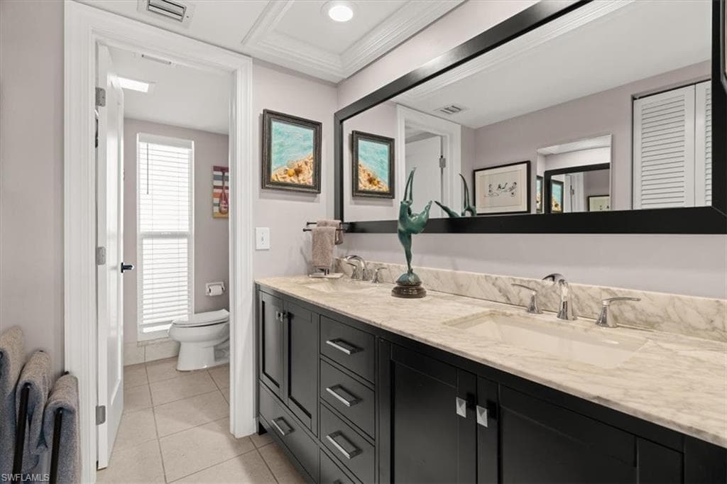 378 Palm Dr 503, Naples, FL 34112-14