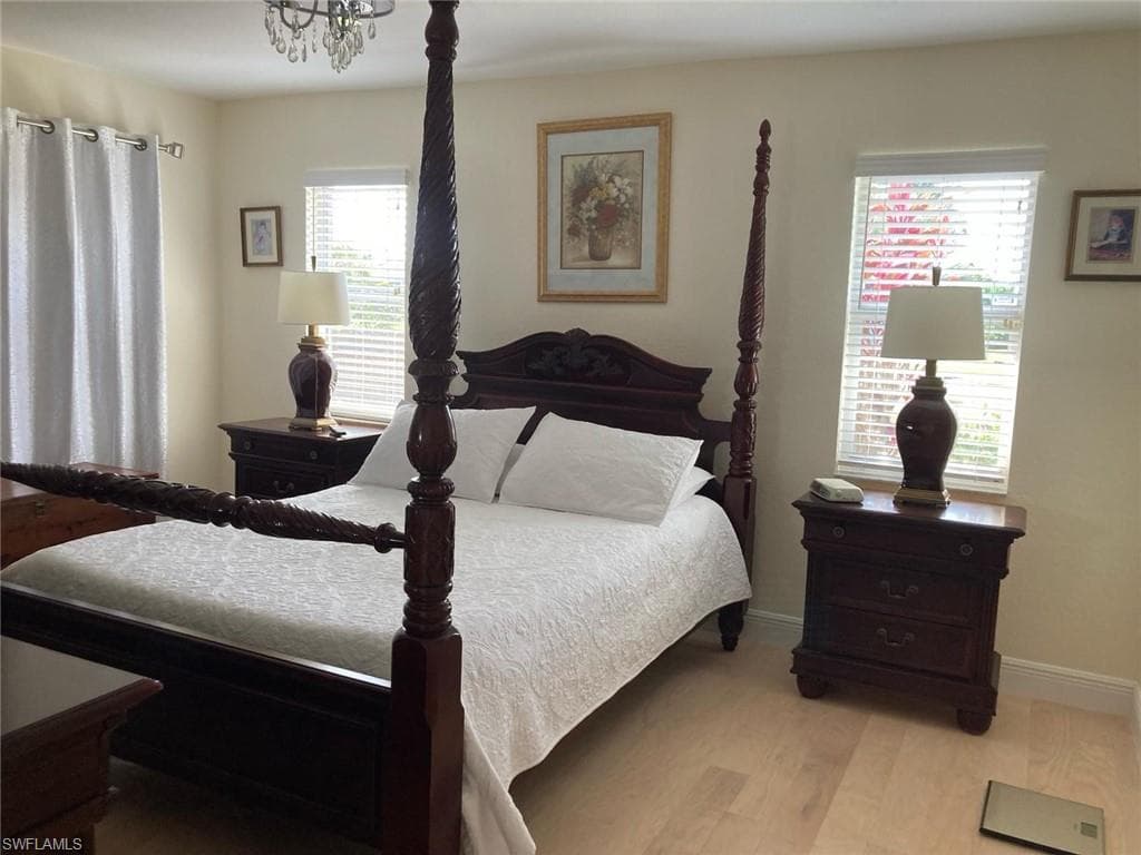 6144 Woodstone Dr, Naples, FL 34112-17