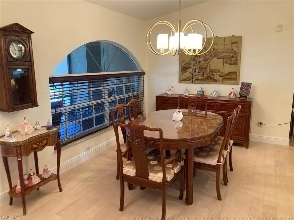 6144 Woodstone Dr, Naples, FL 34112-5