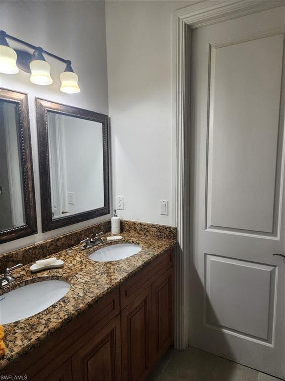 1385 47th Ave NE, Naples, FL 34120-19
