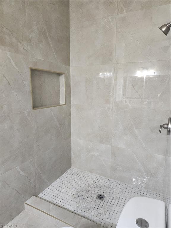 1385 47th Ave NE, Naples, FL 34120-20