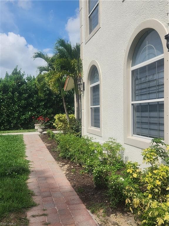 1385 47th Ave NE, Naples, FL 34120-39