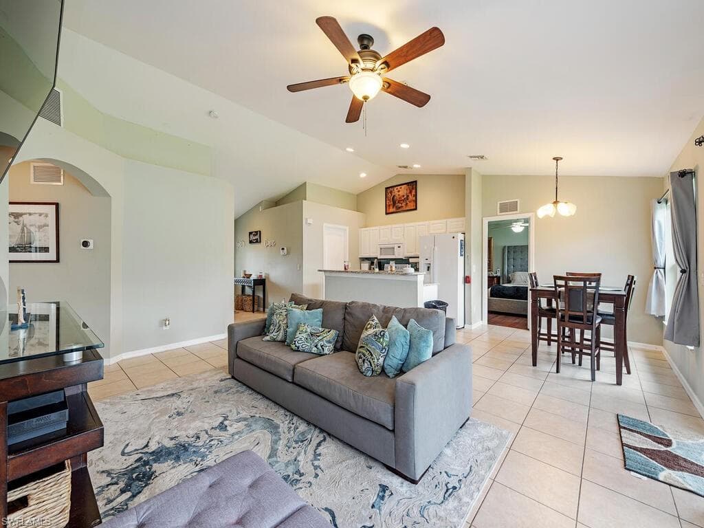 6010 Dora Ave N, Lehigh Acres, FL 33971-4