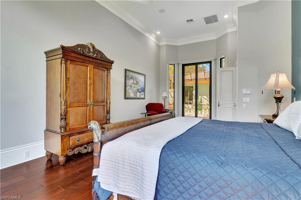 6489 Highcroft Dr, Naples, FL 34119-14