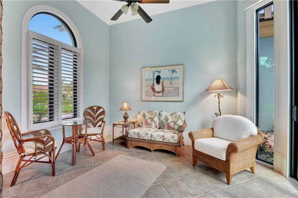 6489 Highcroft Dr, Naples, FL 34119-22