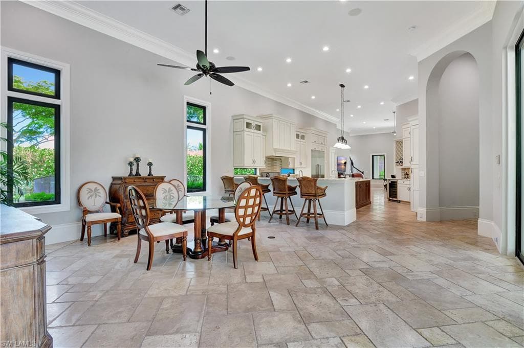 6489 Highcroft Dr, Naples, FL 34119-26