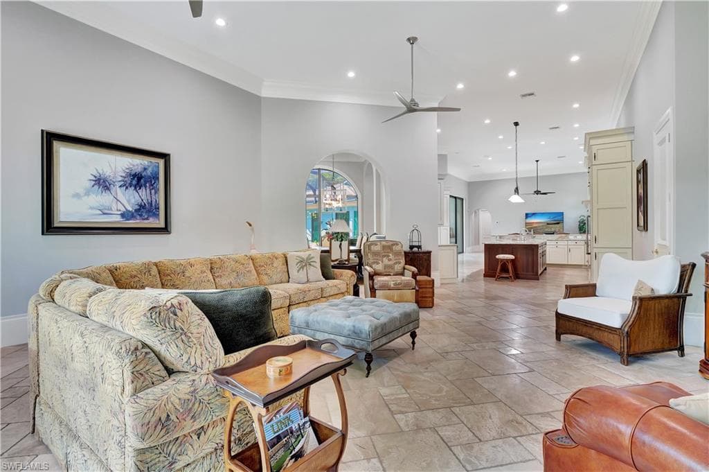 6489 Highcroft Dr, Naples, FL 34119-36
