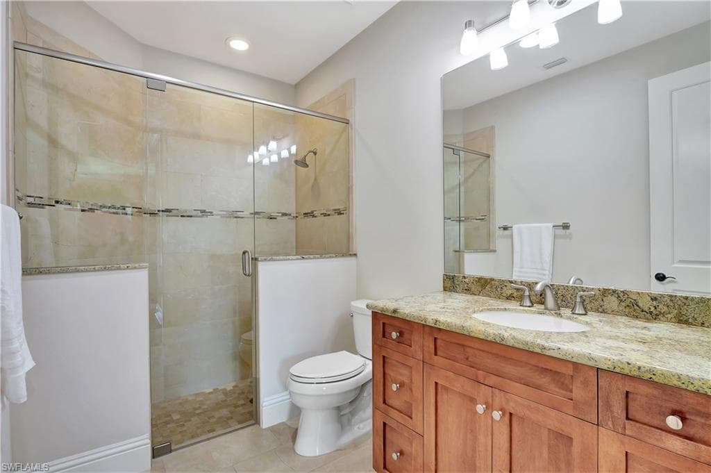 6489 Highcroft Dr, Naples, FL 34119-40