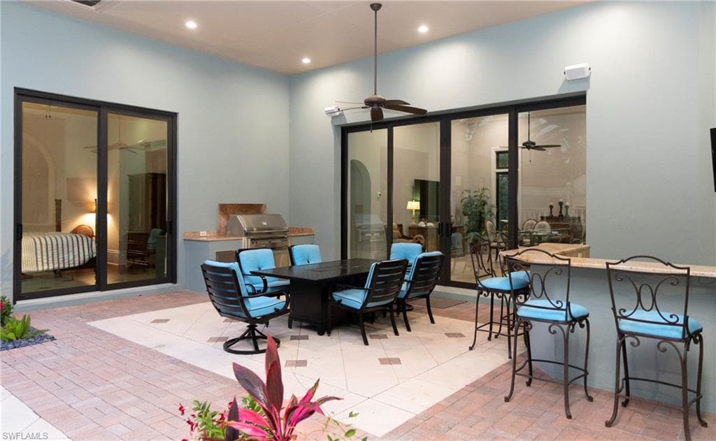 6489 Highcroft Dr, Naples, FL 34119-46