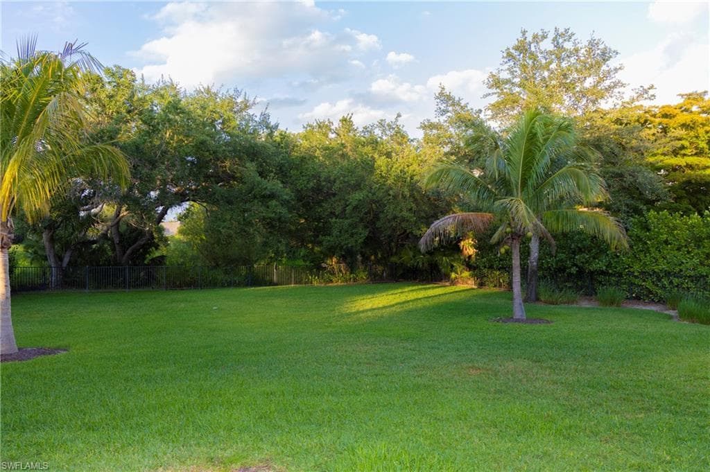 6489 Highcroft Dr, Naples, FL 34119-51