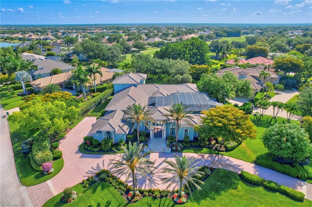 6489 Highcroft Dr, Naples, FL 34119-5