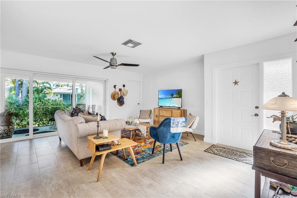 260 Georgetown Blvd 46, Naples, FL 34112-13