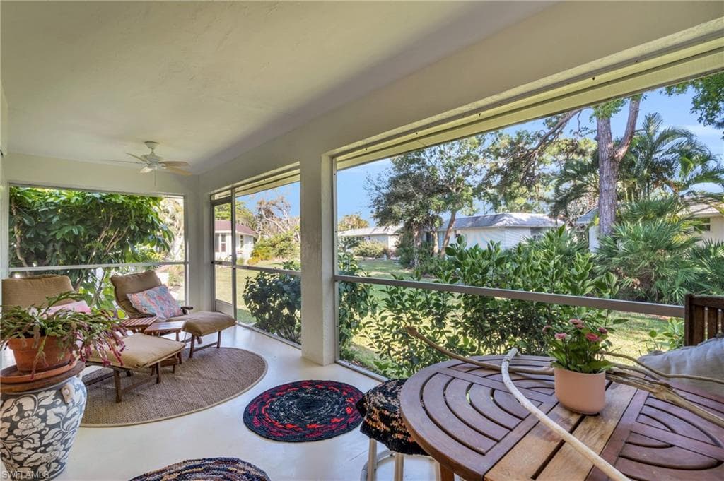 260 Georgetown Blvd 46, Naples, FL 34112-17