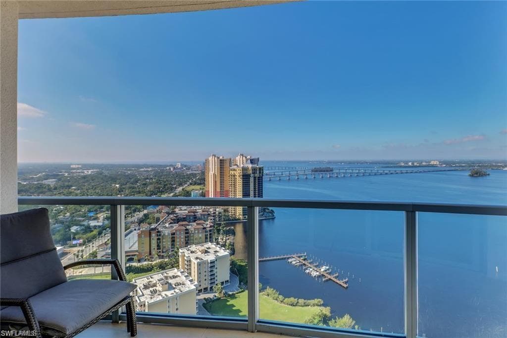 3000 Oasis Grand Blvd 3005, Fort Myers, FL 33916-6