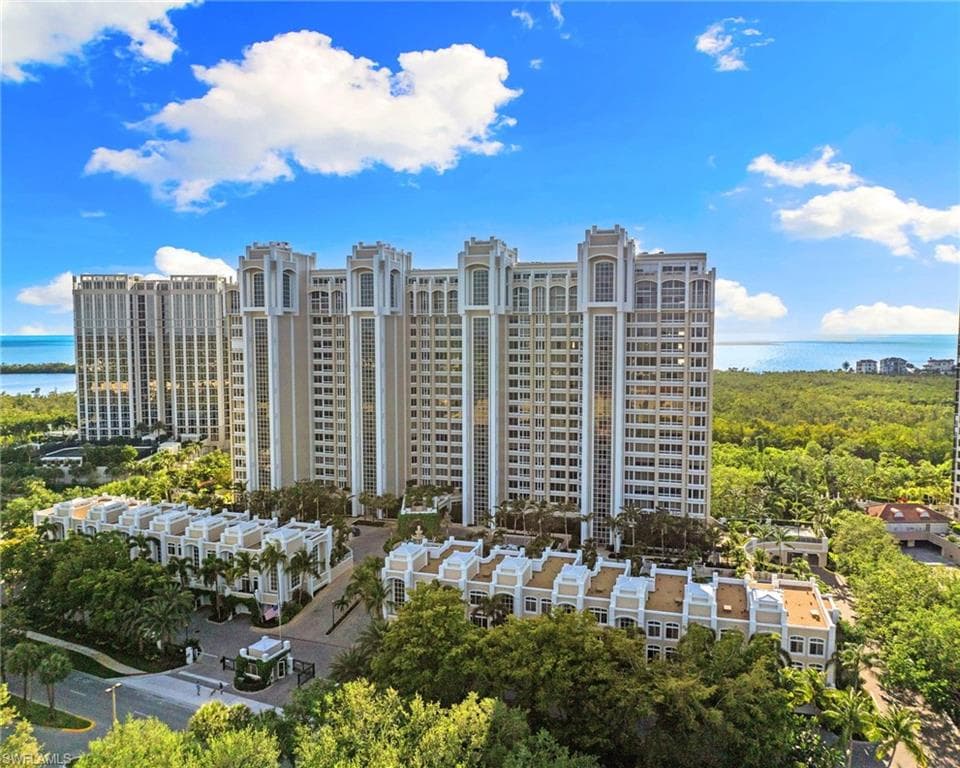 7117 Pelican Bay Blvd 1903, Naples, FL 34108-34