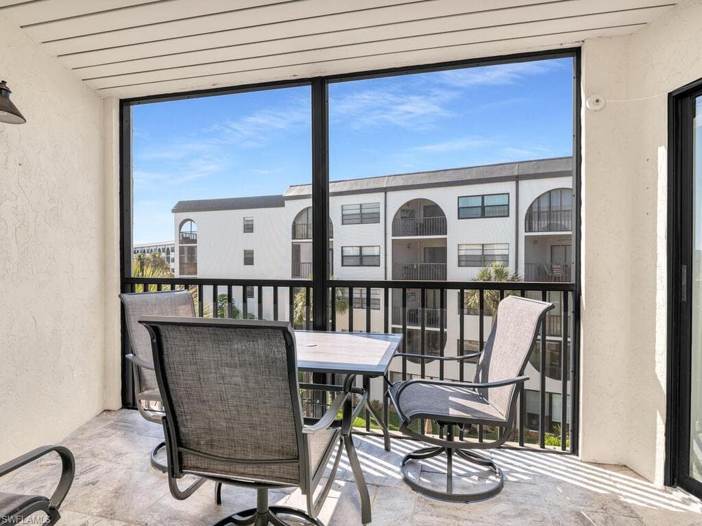 1027 Anglers Cv B-402, Marco Island, FL 34145-4