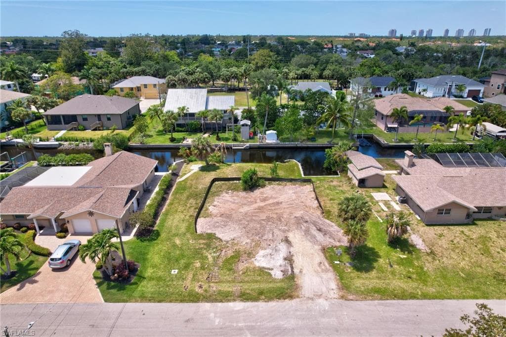 27281 Johnson St, Bonita Springs, FL 34135-4