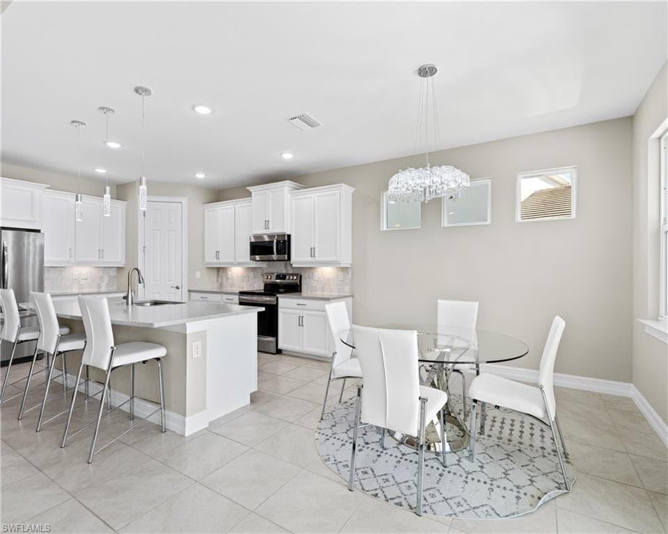 14547 Kelson Cir, Naples, FL 34114-10