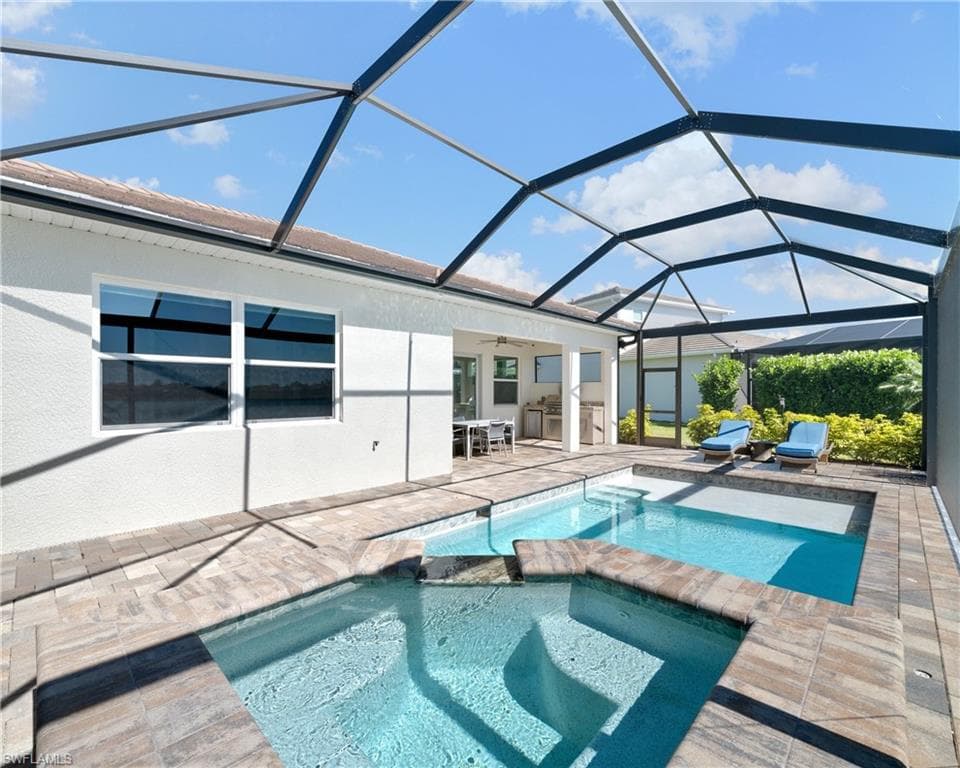 14547 Kelson Cir, Naples, FL 34114-36