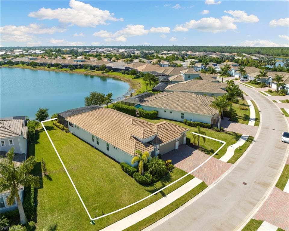 14547 Kelson Cir, Naples, FL 34114-41