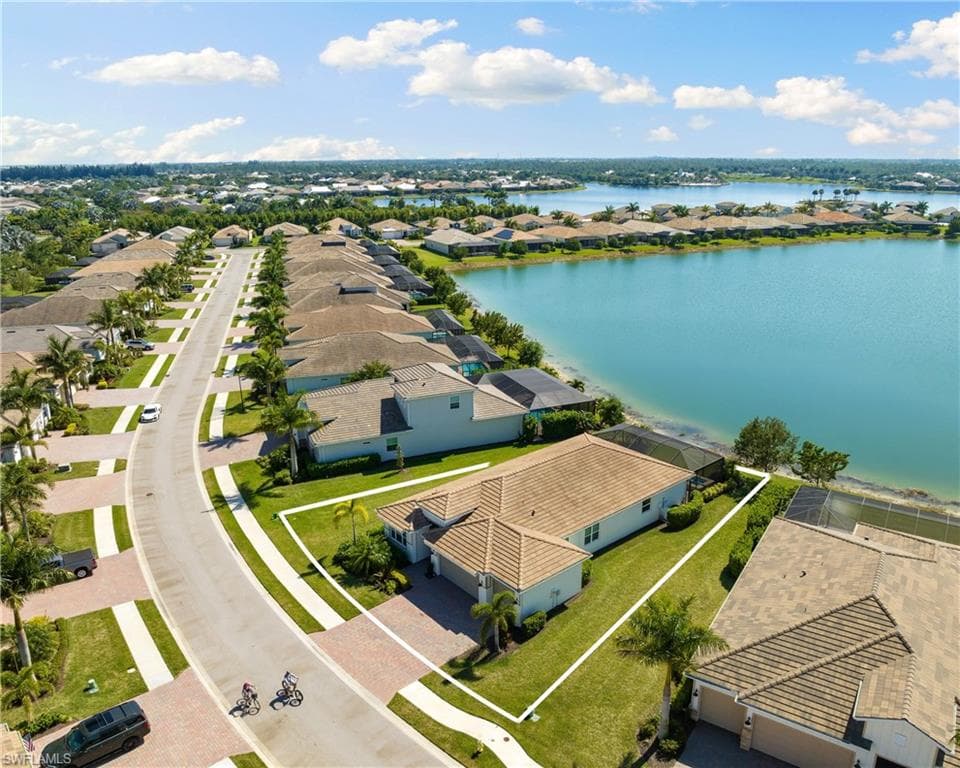 14547 Kelson Cir, Naples, FL 34114-42
