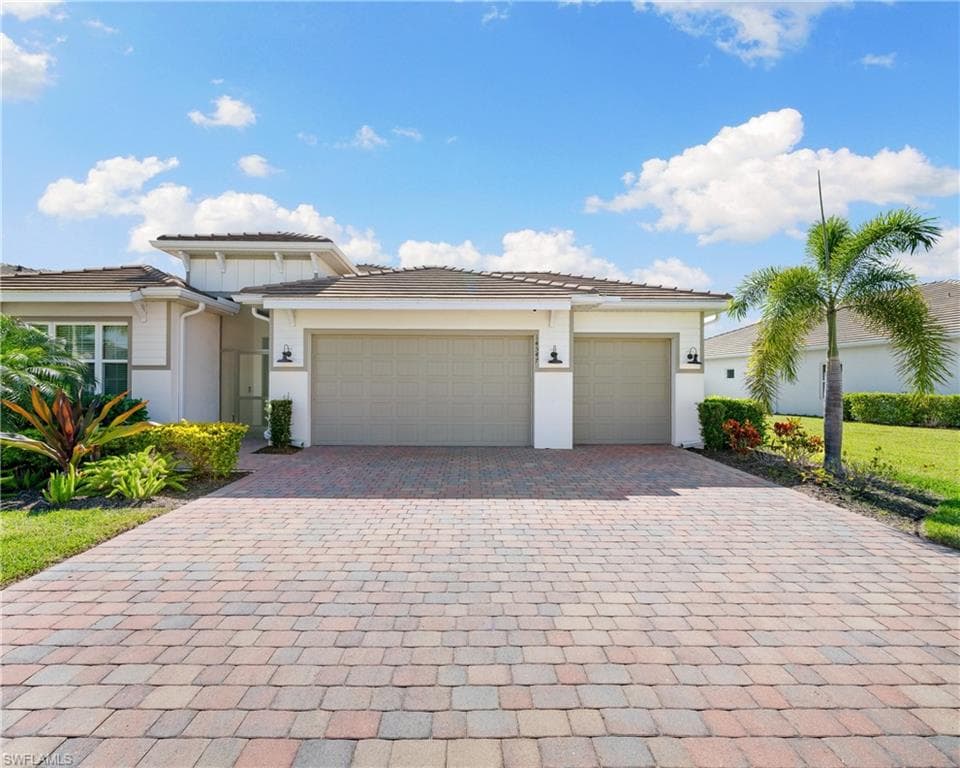 14547 Kelson Cir, Naples, FL 34114-51